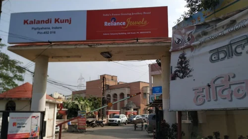 RWA branding helps small and local businesses reach their target audience affordably, boosting visibility, trust, and customer loyalty within communities.







