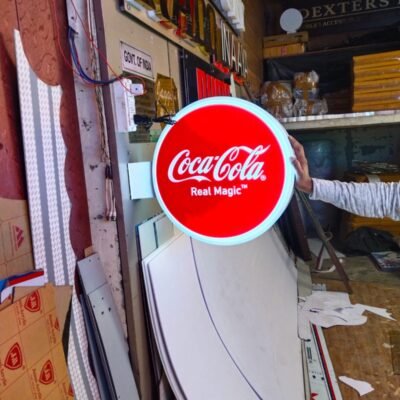 Flanged LED offer durable, high-efficiency lighting with secure mounting, perfect for industrial, commercial, and architectural applications. 💡✨