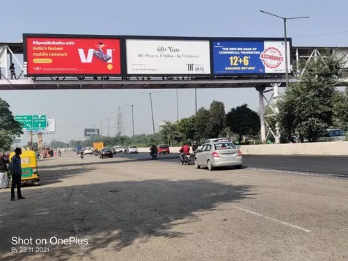 outdoor advertising & Gantry branding is large-scale advertising on overhead structures, ensuring high visibility and 24/7 brand exposure in high-traffic areas.