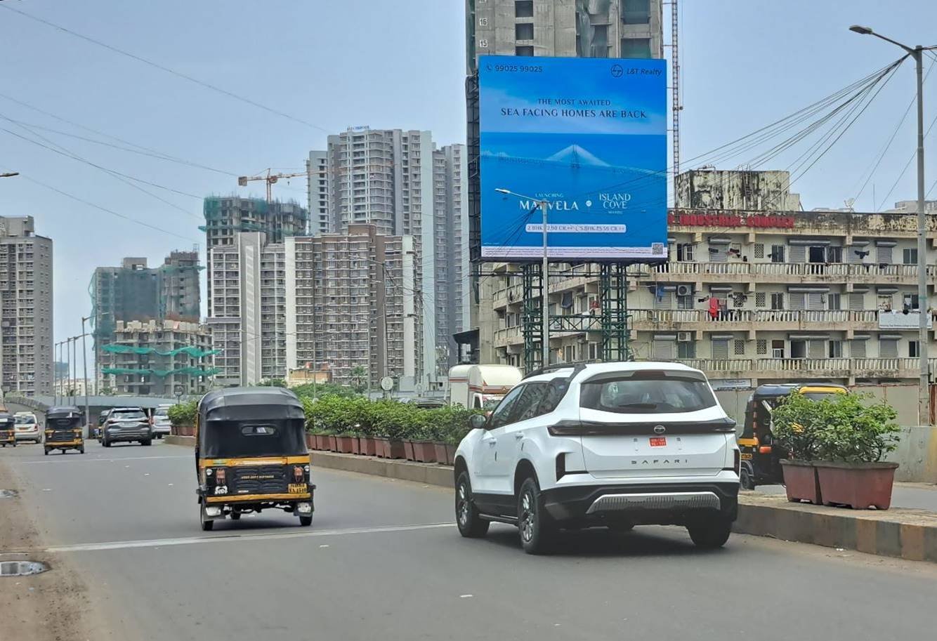Hoarding Advertising Companies in Mumbai we strategically position your brand at the heart of Mumbaiās momentum Hoarding Advertising Companies in Mumbai we strategically position your brand at the heart of Mumbaiās momentum
